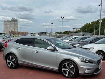 2016 (16) - D2 [120] R DESIGN Lux Nav 5dr - AUTOMATIC - EURO 6 - HUGE SPEC