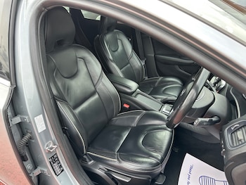 Used Volvo V40 2016 for sale - 75844411: Photo