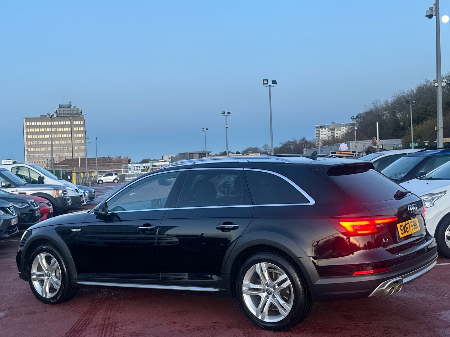 Used Audi A4 Allroad 2017 for sale - 76879402: Photo 2