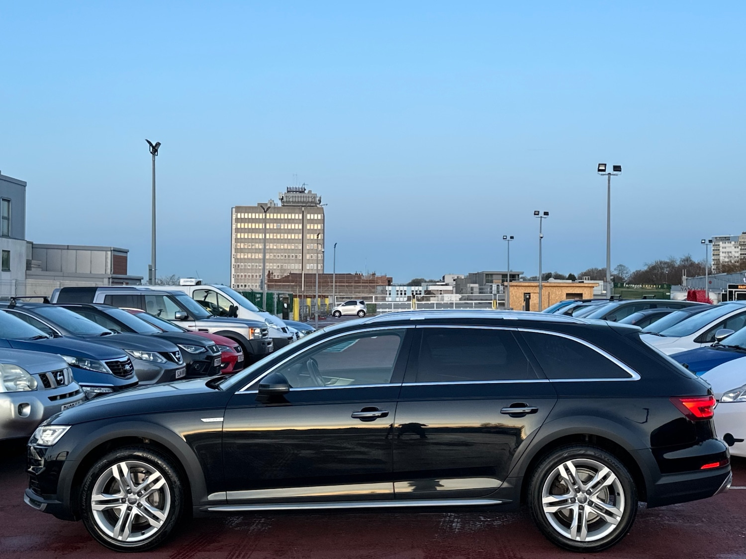 Used Audi A4 Allroad 2017 for sale - 76879402: Photo 9