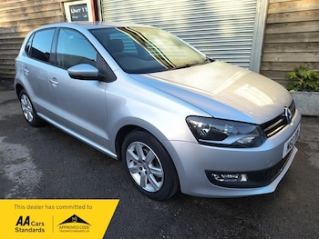 Used Volkswagen Polo 2011 for sale - 77937556: Photo