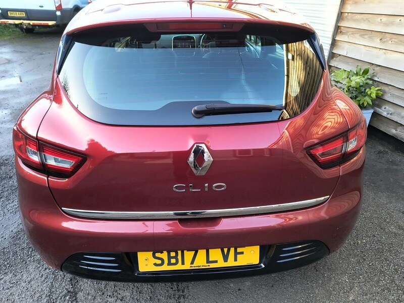 Used Renault Clio 2017 for sale - 77937562: Photo 11