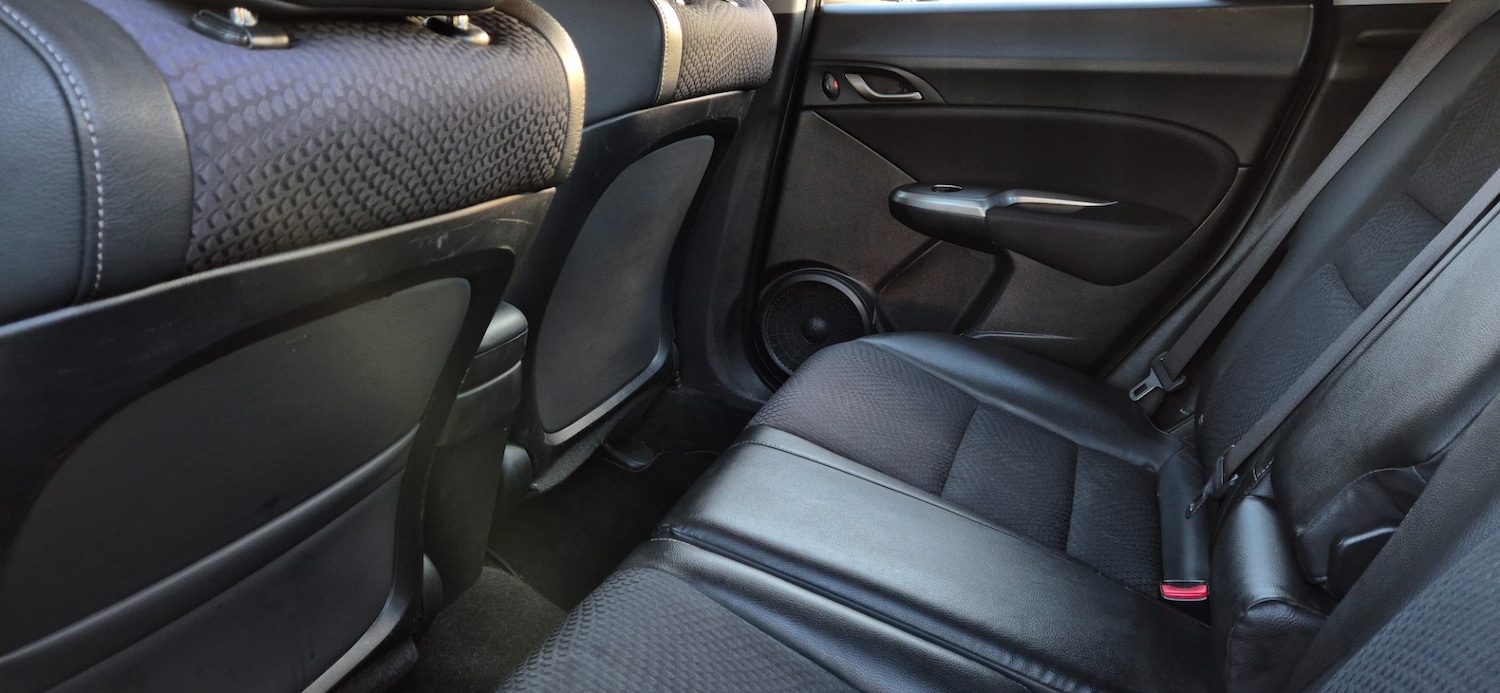 Used Honda Civic 2010 for sale - 77213574: Photo 15