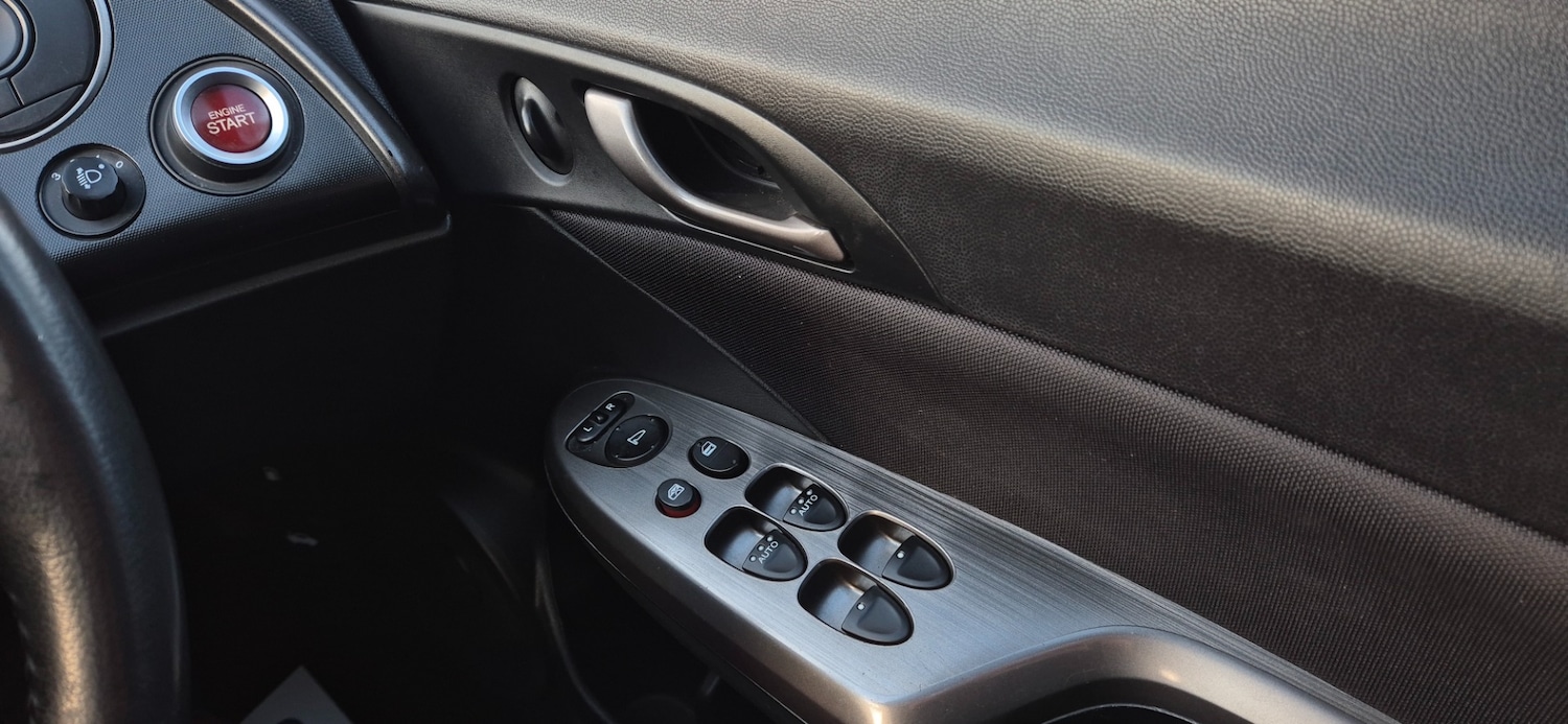 Used Honda Civic 2010 for sale - 77213574: Photo 19