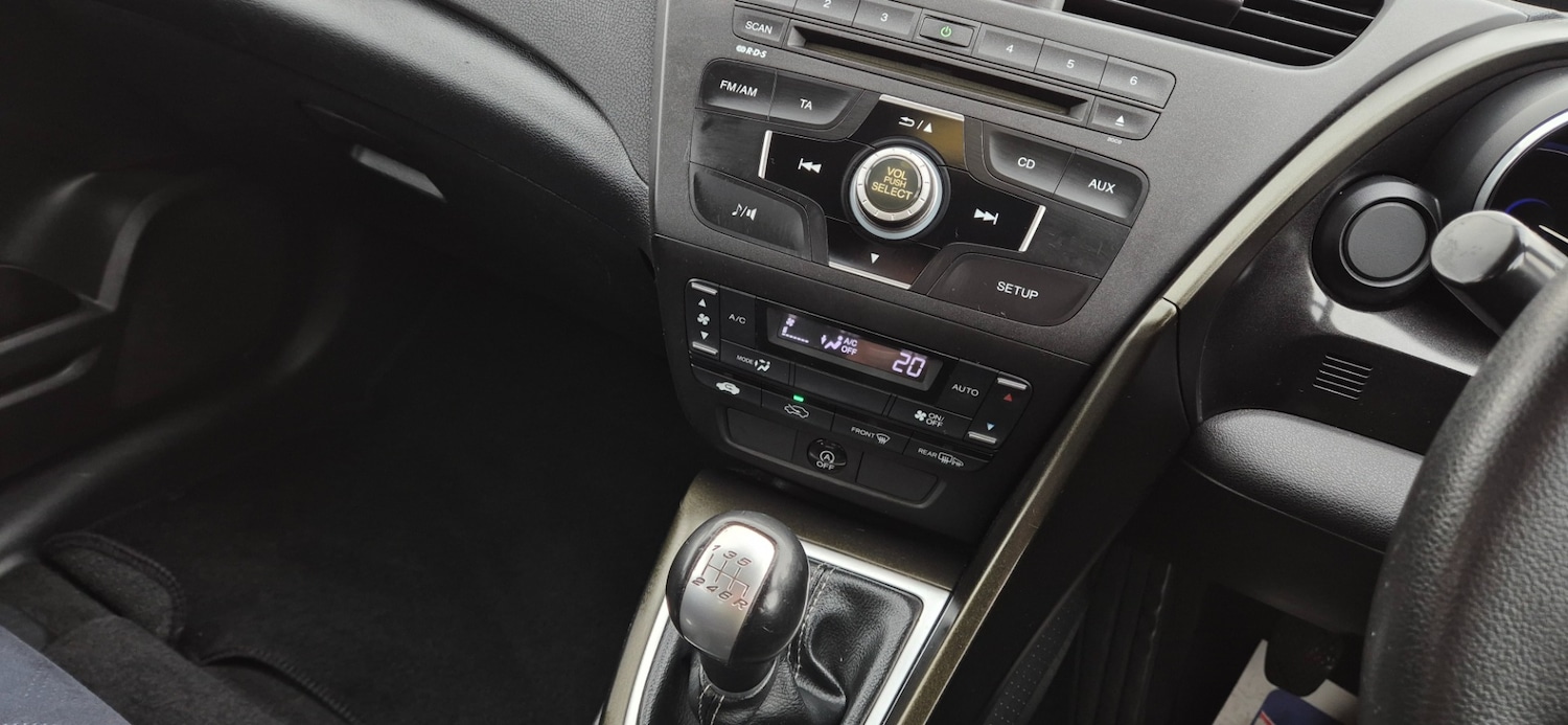 Used Honda Civic 2012 for sale - 76598584: Photo 18