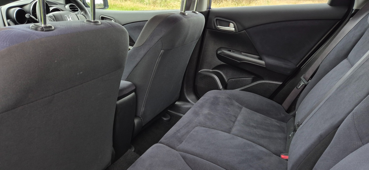 Used Honda Civic 2012 for sale - 76413390: Photo 15