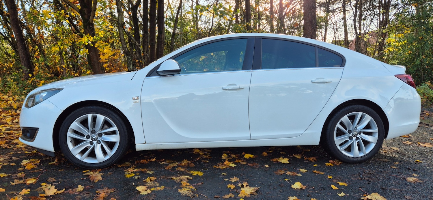 Used Vauxhall Insignia 2015 for sale - 76532255: Photo 2