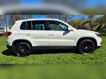 Used Volkswagen Tiguan 2011 for sale - 78421286: Photo
