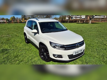 Used Volkswagen Tiguan 2011 for sale - 78421286: Photo