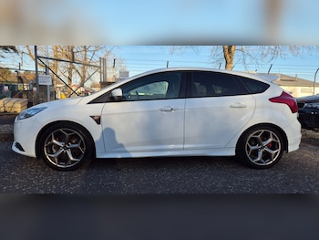 Used Ford Focus 2013 for sale - 77915317: Photo