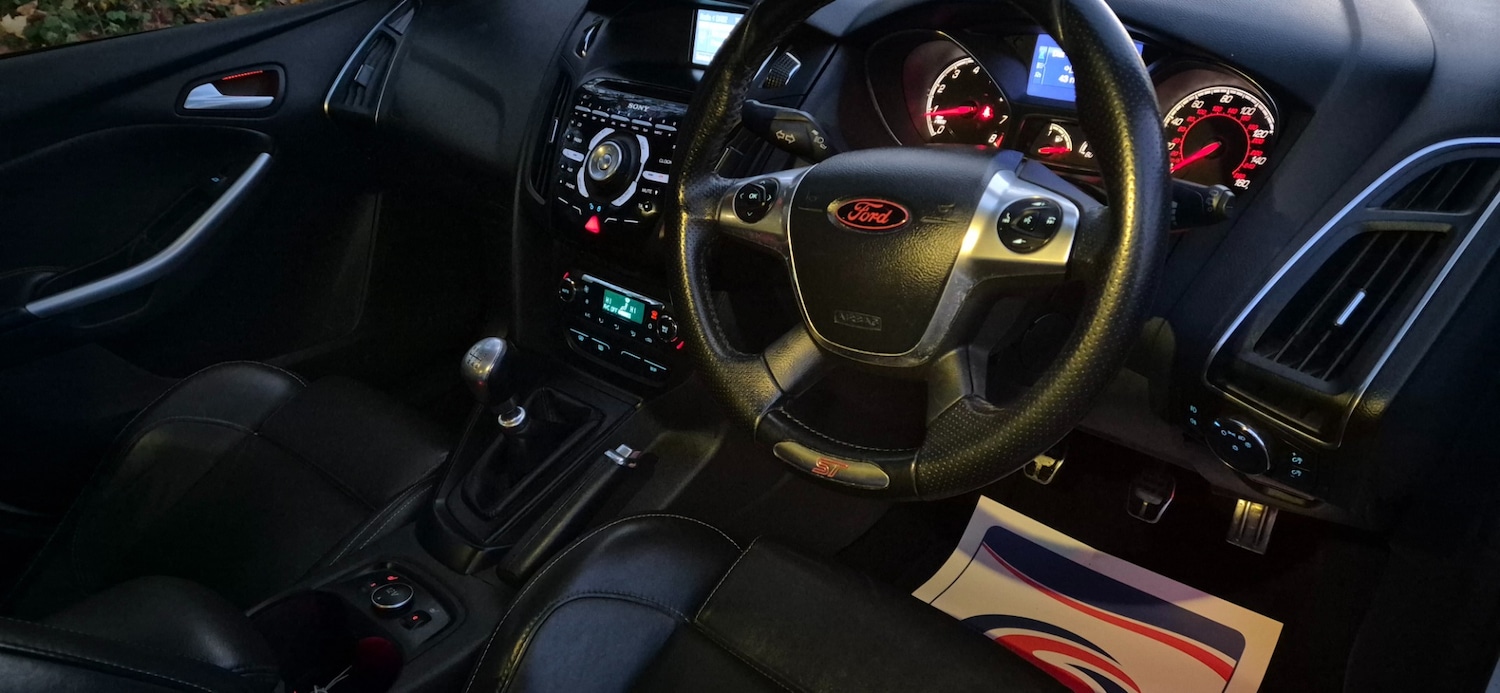 Used Ford Focus 2013 for sale - 76583363: Photo 11