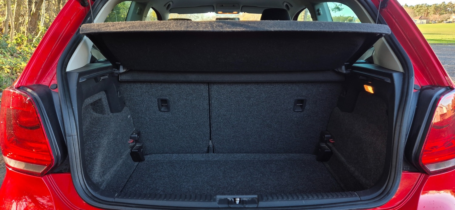 Used Volkswagen Polo 2013 for sale - 76599843: Photo 10