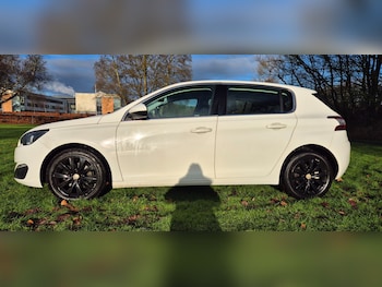 Used Peugeot 308 2015 for sale - 77363478: Photo