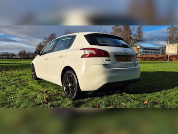 Used Peugeot 308 2015 for sale - 77363478: Photo