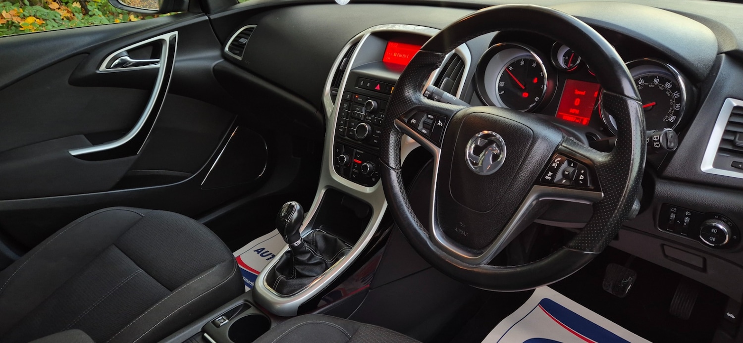 Used Vauxhall Astra 2012 for sale - 76494929: Photo 11