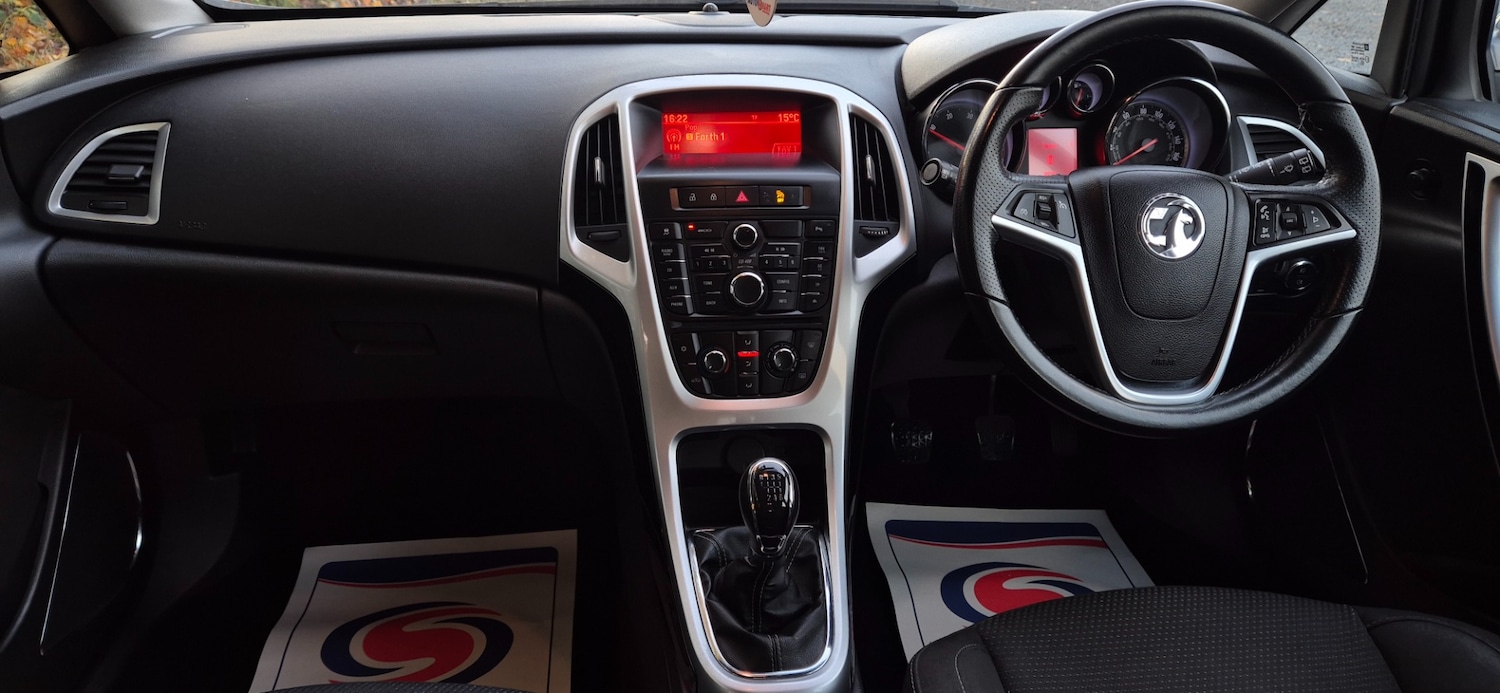 Used Vauxhall Astra 2012 for sale - 76494929: Photo 12