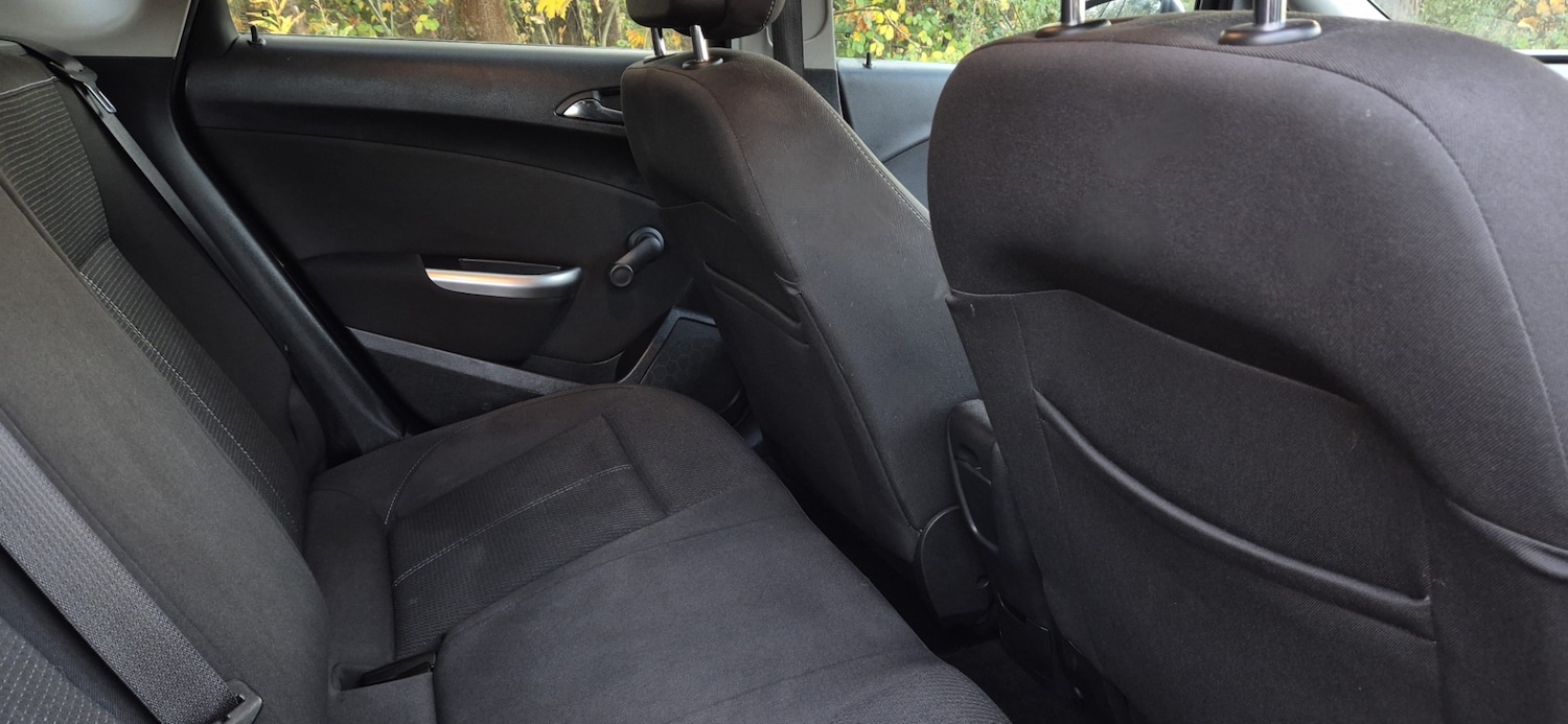 Used Vauxhall Astra 2012 for sale - 76494929: Photo 14