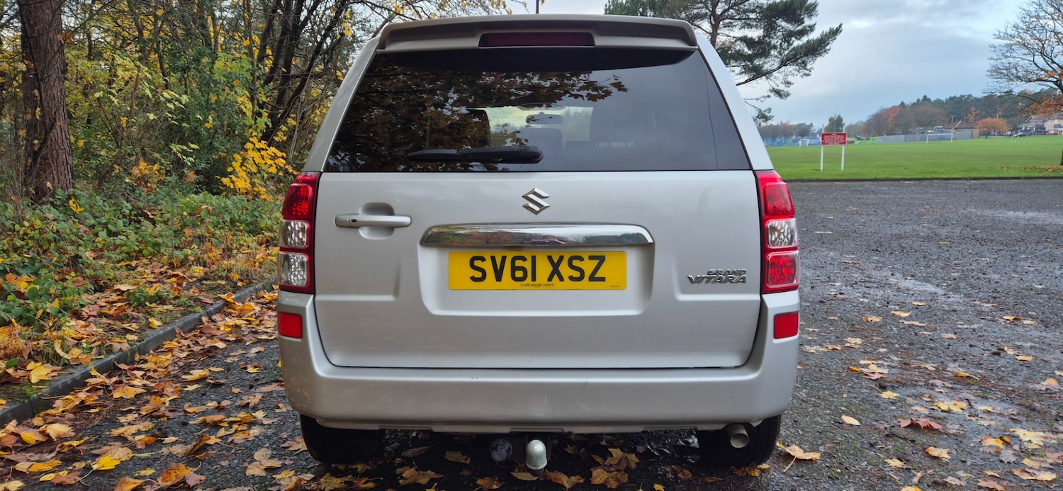 Used Suzuki Grand Vitara 2011 for sale - 76979572: Photo 9