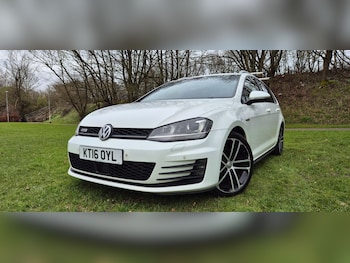 Used Volkswagen Golf 2016 for sale - 78031376: Photo
