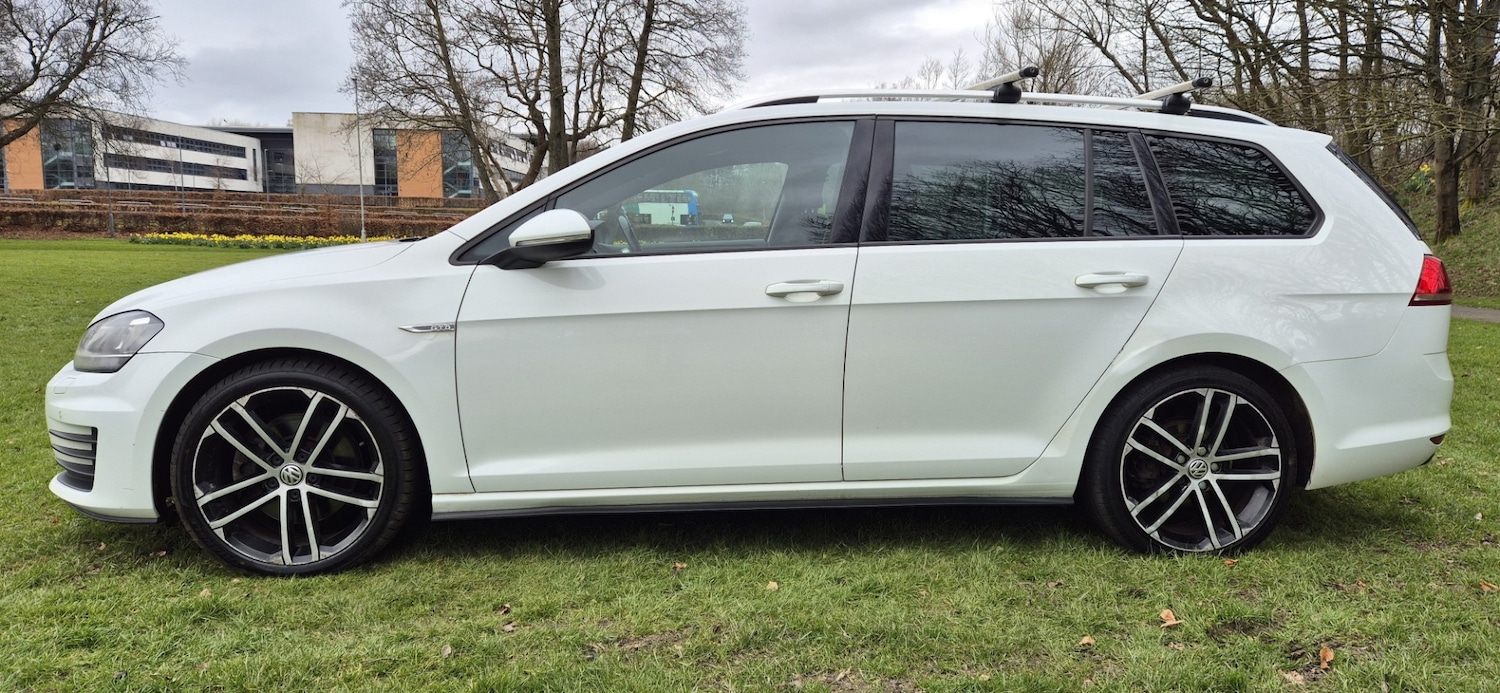 Used Volkswagen Golf 2016 for sale - 78031376: Photo 2