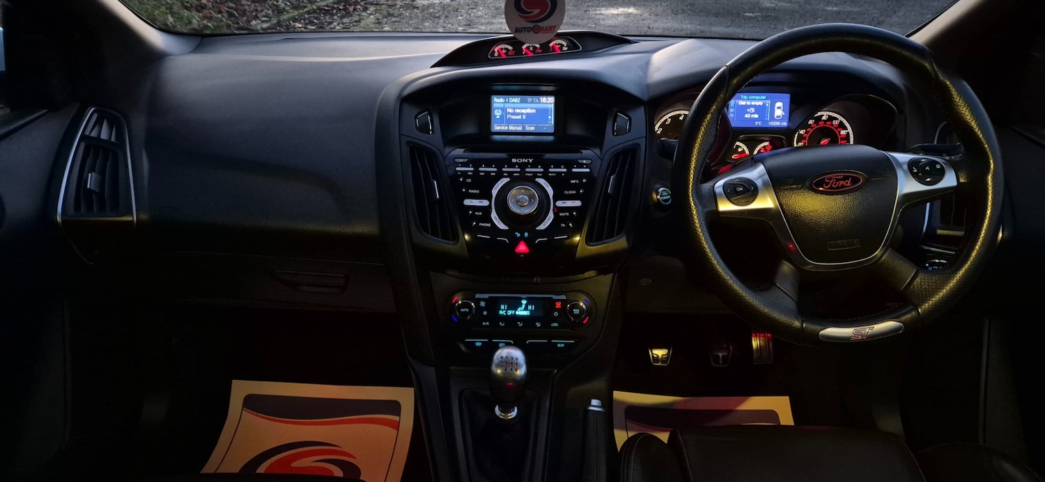 Used Ford Focus 2013 for sale - 76979598: Photo 12