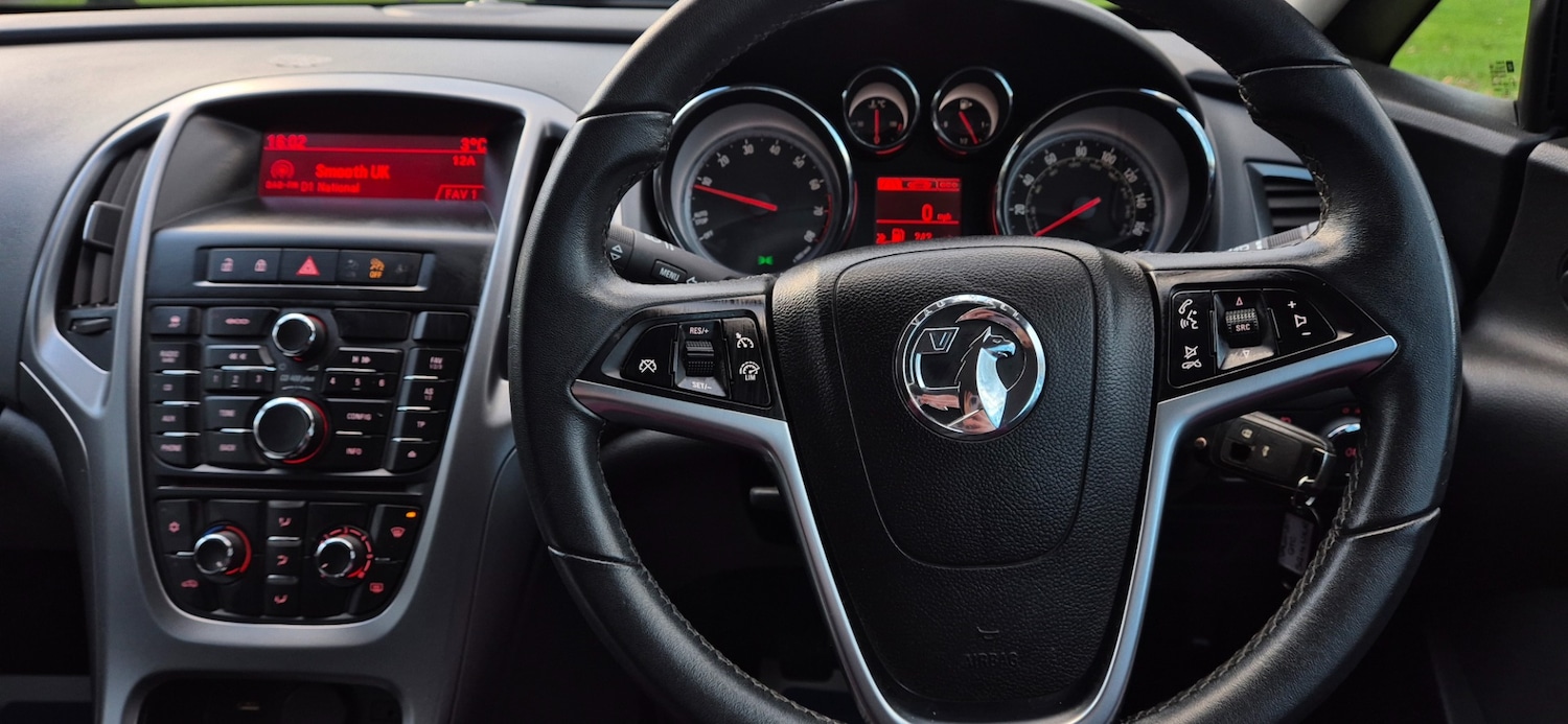 Used Vauxhall Astra GTC 2014 for sale - 77548622: Photo 16