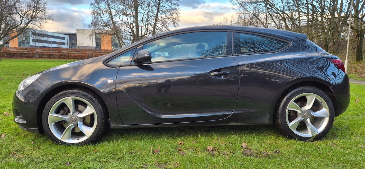 Used Vauxhall Astra GTC 2014 for sale - 77548622: Photo 2