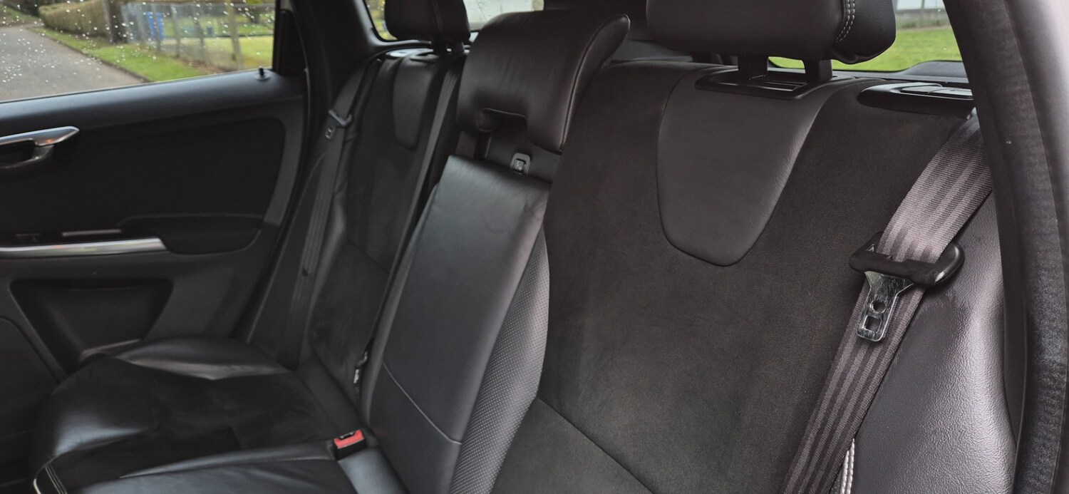 Used Volvo XC60 2015 for sale - 77818132: Photo 16