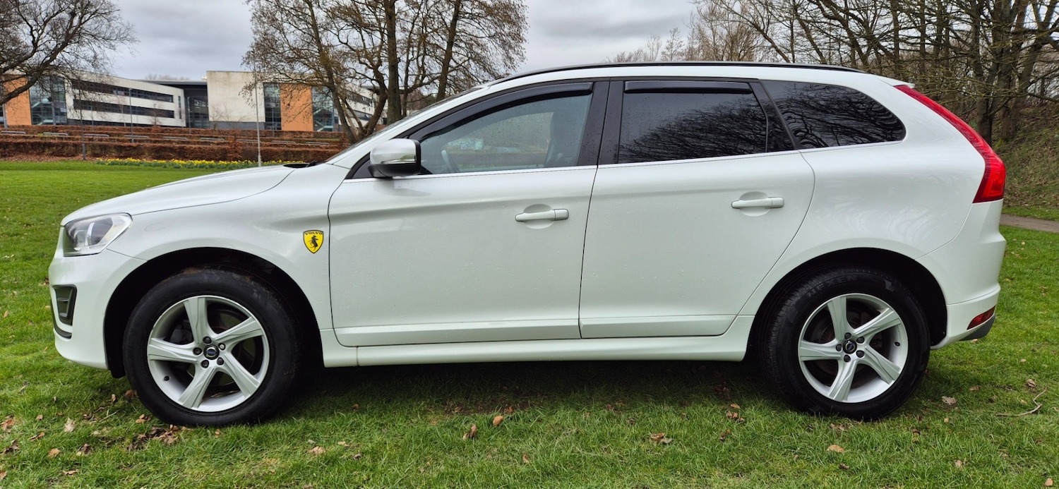 Used Volvo XC60 2015 for sale - 77818132: Photo 2