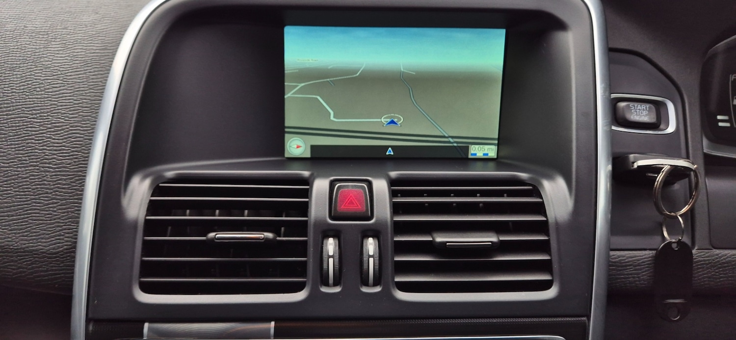 Used Volvo XC60 2015 for sale - 77818132: Photo 22