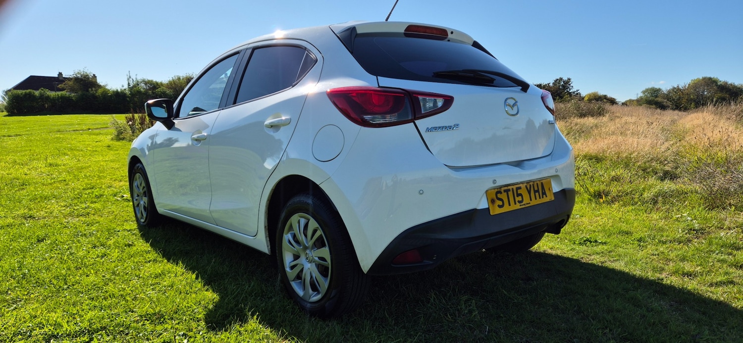 Used Mazda Mazda2 2015 for sale - 77364397: Photo 3