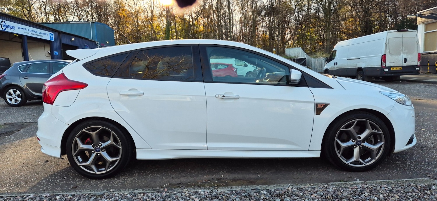 Used Ford Focus 2013 for sale - 77541361: Photo 6
