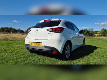 Used Mazda Mazda2 2015 for sale - 77446231: Photo