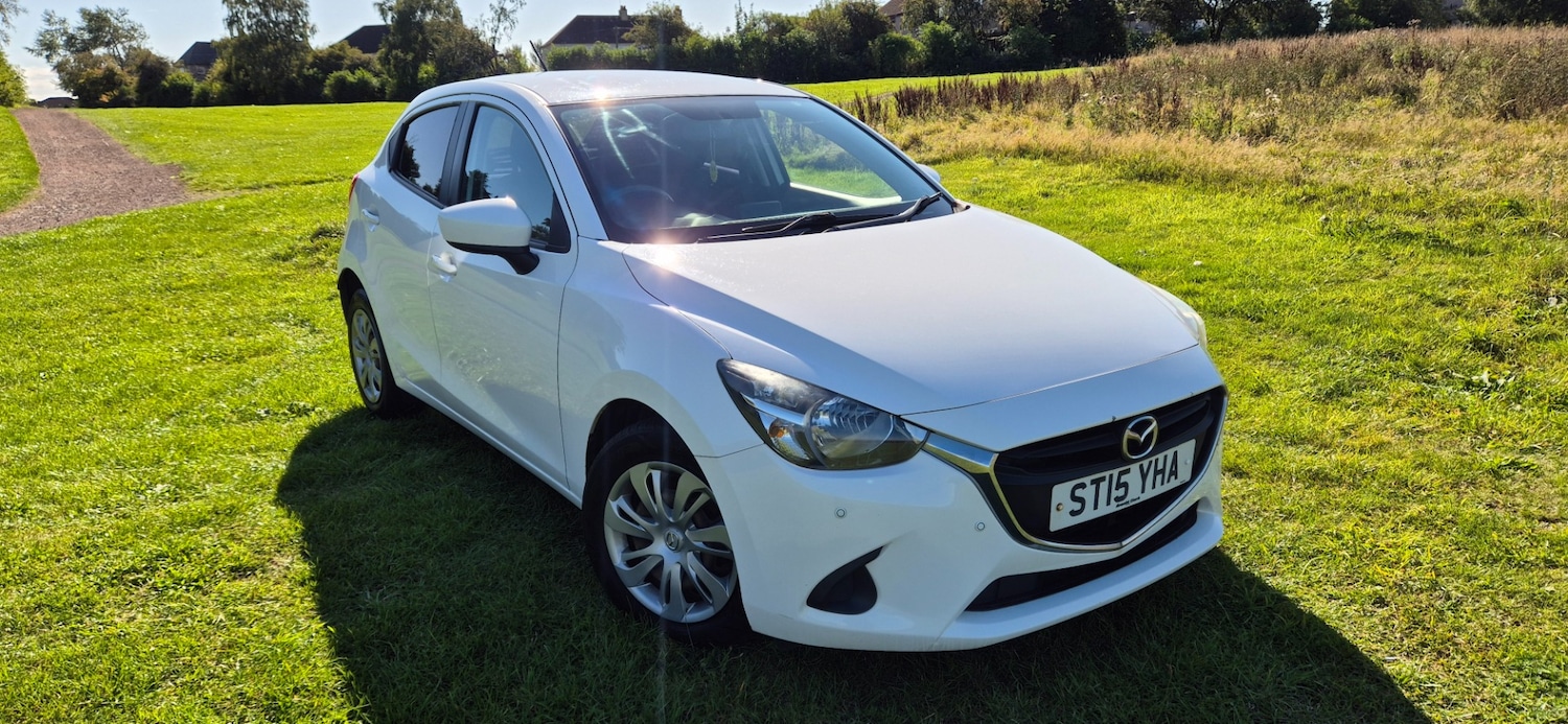 Used Mazda Mazda2 2015 for sale - 77446231: Photo 4