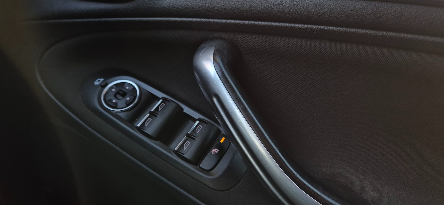 Used Ford S-Max 2015 for sale - 77323654: Photo 22