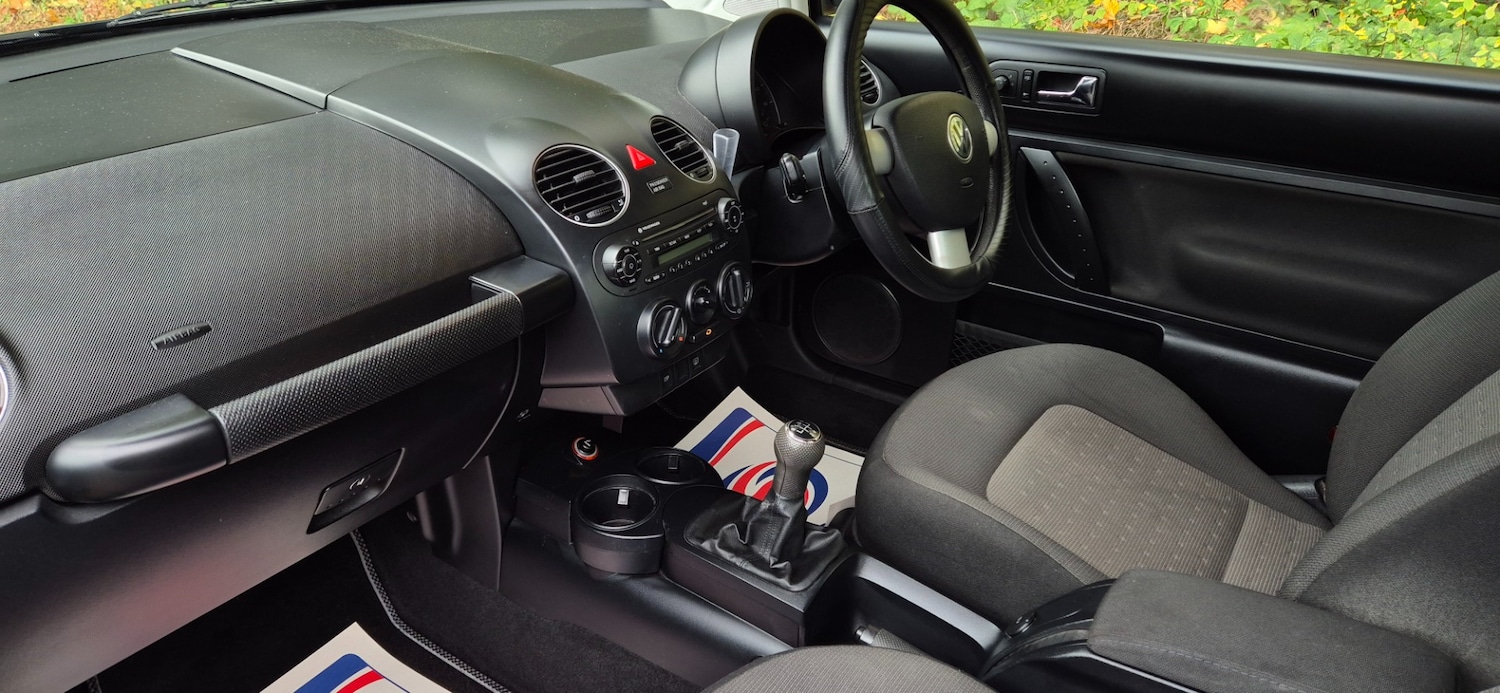 Used Volkswagen Beetle 2009 for sale - 76503085: Photo 11