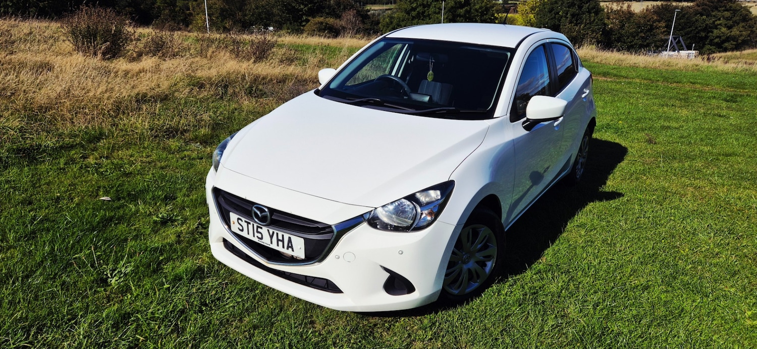 Used Mazda Mazda2 2015 for sale - 77541343: Photo 4