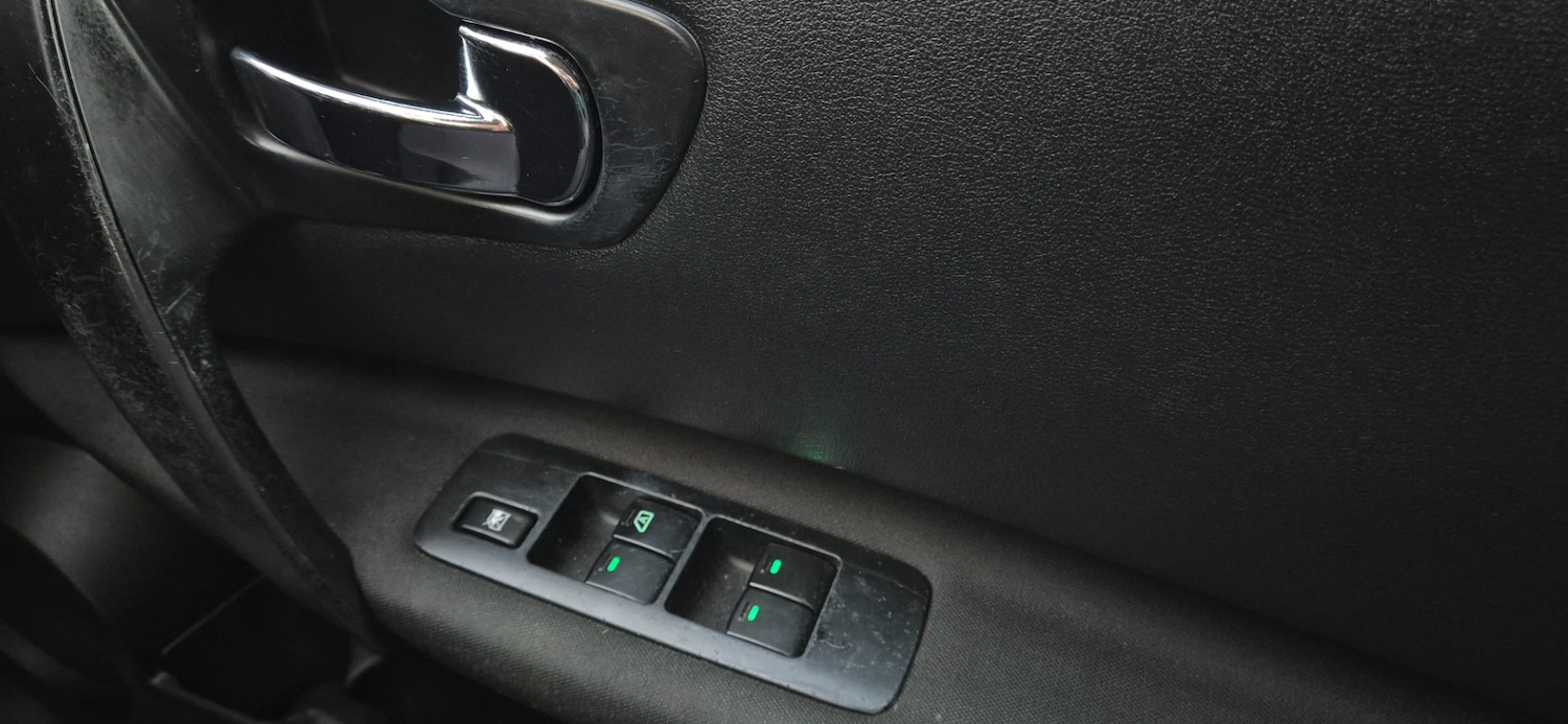 Used Nissan Qashqai 2009 for sale - 77364399: Photo 23