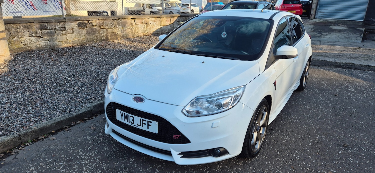 Used Ford Focus 2013 for sale - 77323515: Photo 4