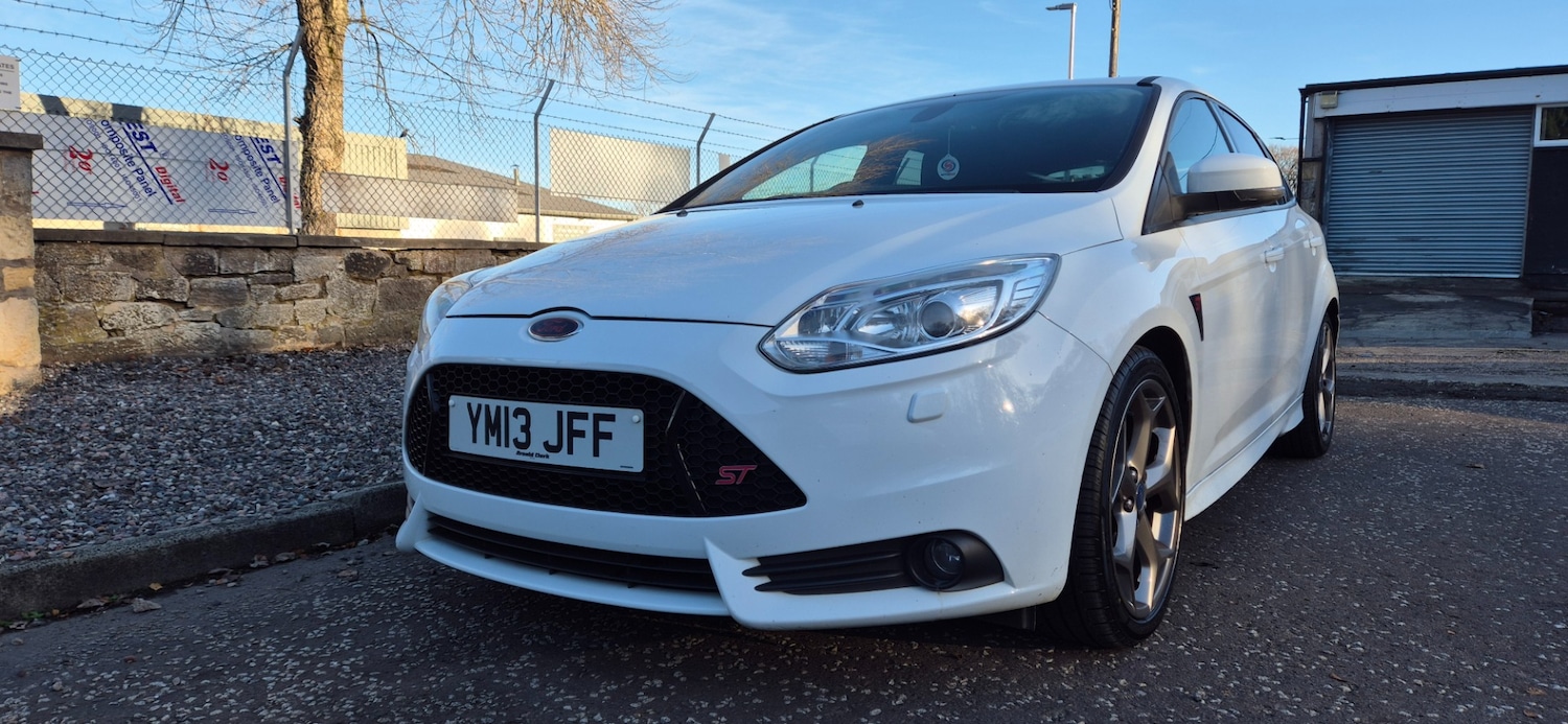 Used Ford Focus 2013 for sale - 77258823: Photo 5