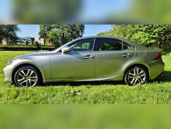Used Lexus IS 2020 for sale - 79352570: Photo