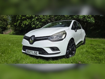 Used Renault Clio 2017 for sale - 79352473: Photo