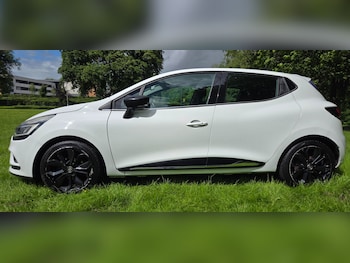 Used Renault Clio 2017 for sale - 79352473: Photo