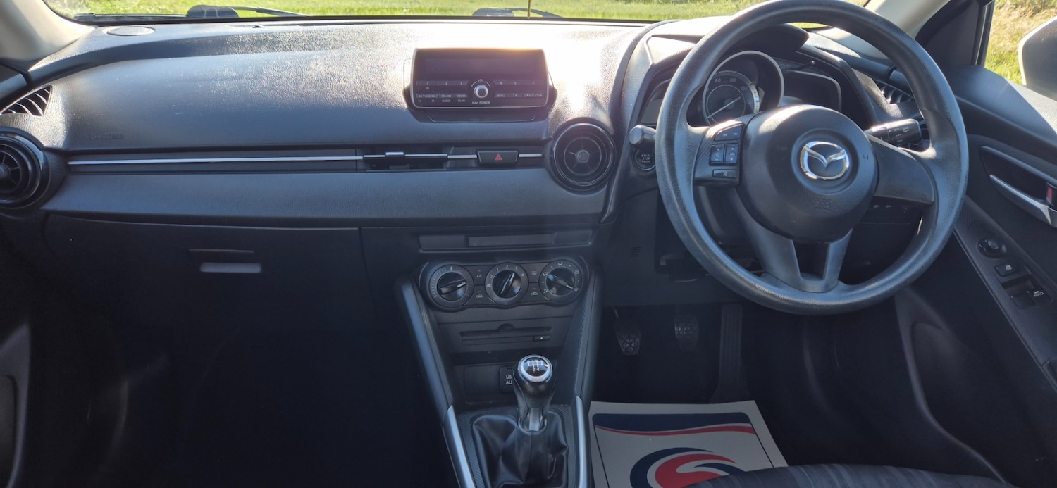 Used Mazda Mazda2 2015 for sale - 78040959: Photo 12