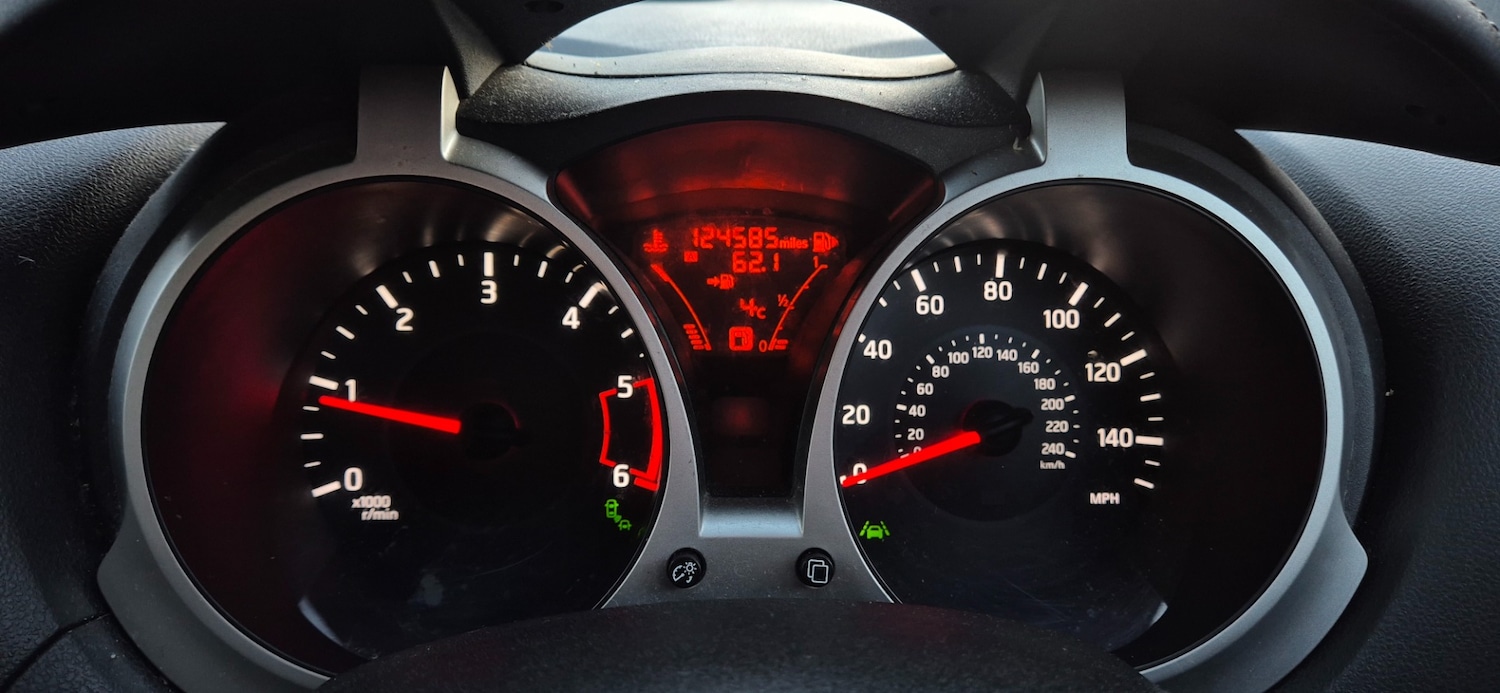 Used Nissan Juke 2015 for sale - 77189575: Photo 16