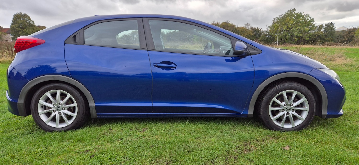 Used Honda Civic 2012 for sale - 76502844: Photo 6