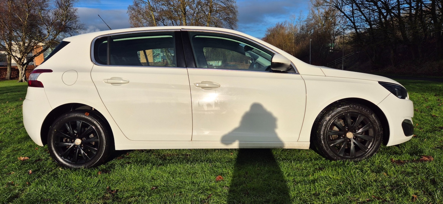 Used Peugeot 308 2015 for sale - 77649712: Photo 2