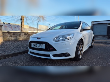 Used Ford Focus 2013 for sale - 77104197: Photo