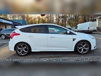 Used Ford Focus 2013 for sale - 76785140: Photo