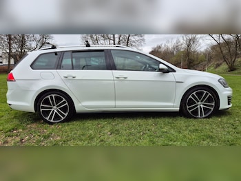 Used Volkswagen Golf 2016 for sale - 78267747: Photo